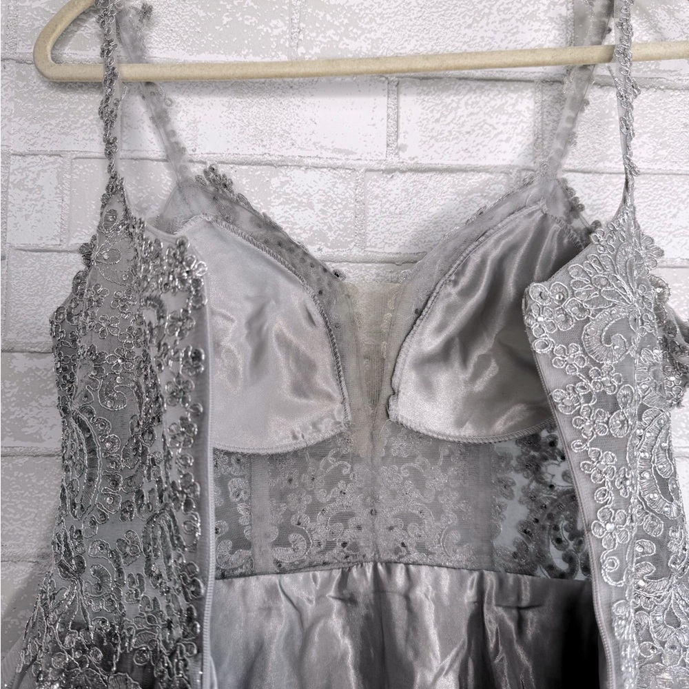 🩶 May Queen 🩶Gray Silver Embellished A-line Sleeveless Cocktail Dress Homecoming - Picture 9 of 16